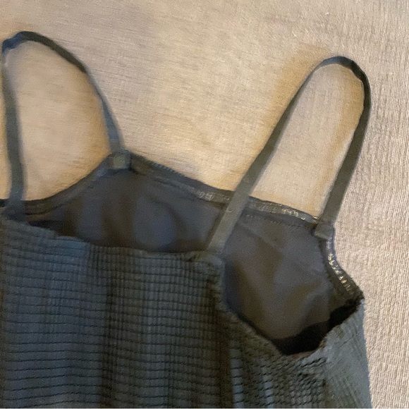 NIN Studio singlet pleated tank crop top - black - size small - Picture 4 of 4